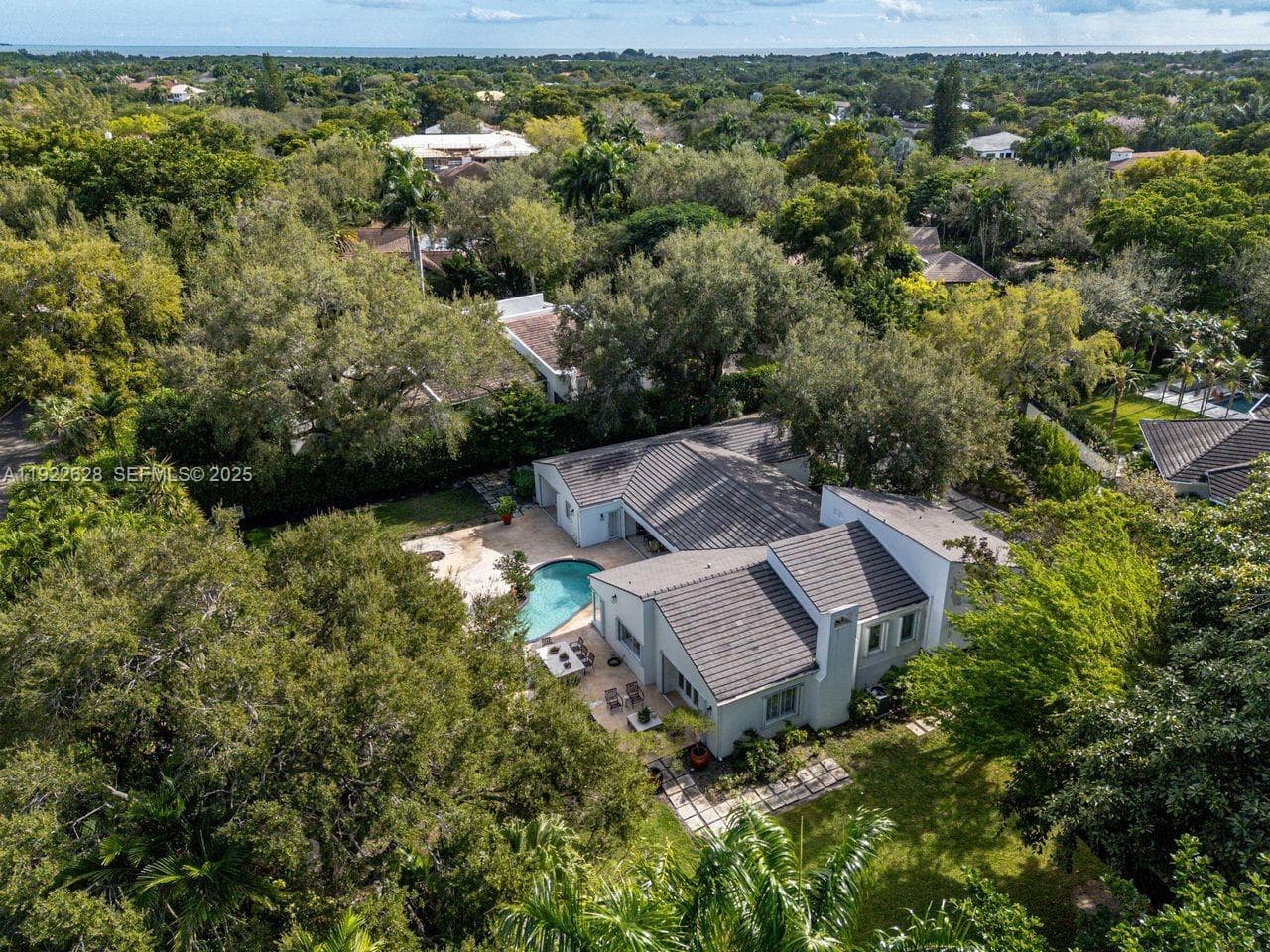7000 Robles St, Coral Gables FL 33143 photo 3