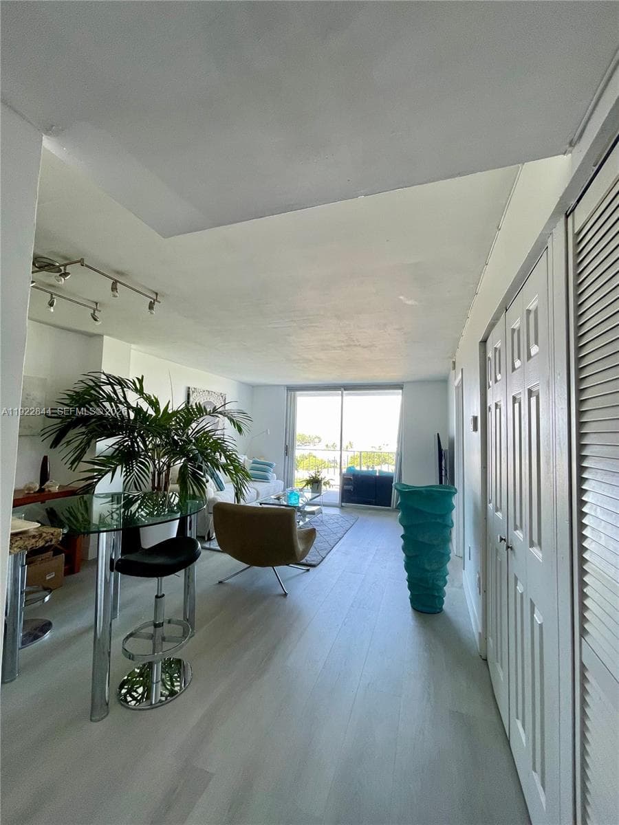 6900 Bay Dr # 7A, Miami Beach FL 33141 photo 4