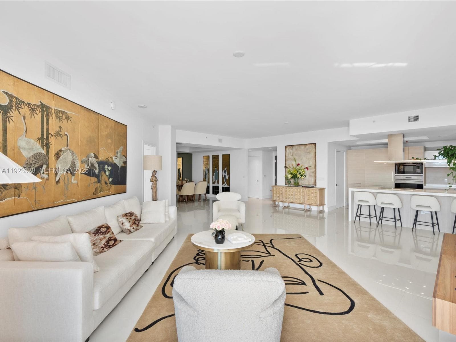 17111 Biscayne Blvd # 1104, North Miami Beach, FL 33160 photo 2