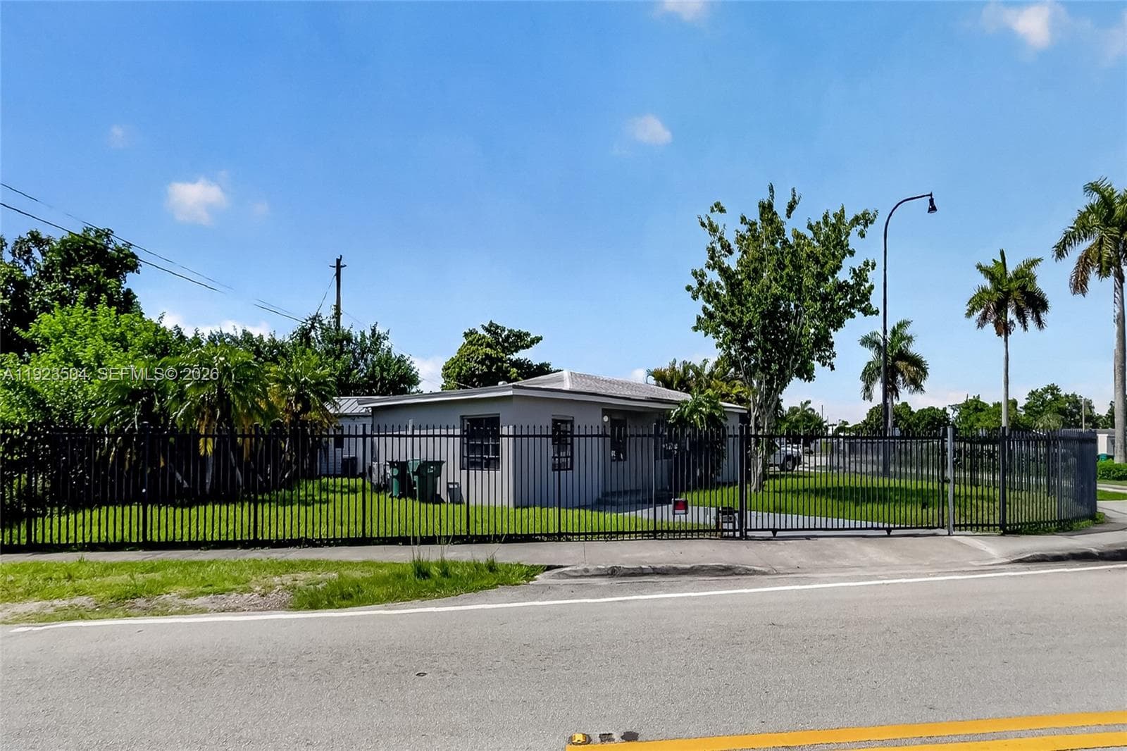 14801 Lincoln Blvd, Miami FL 33176 photo 3