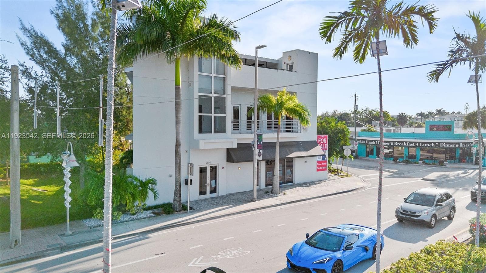 2500 Wilton Dr, Wilton Manors FL 33305 photo 3