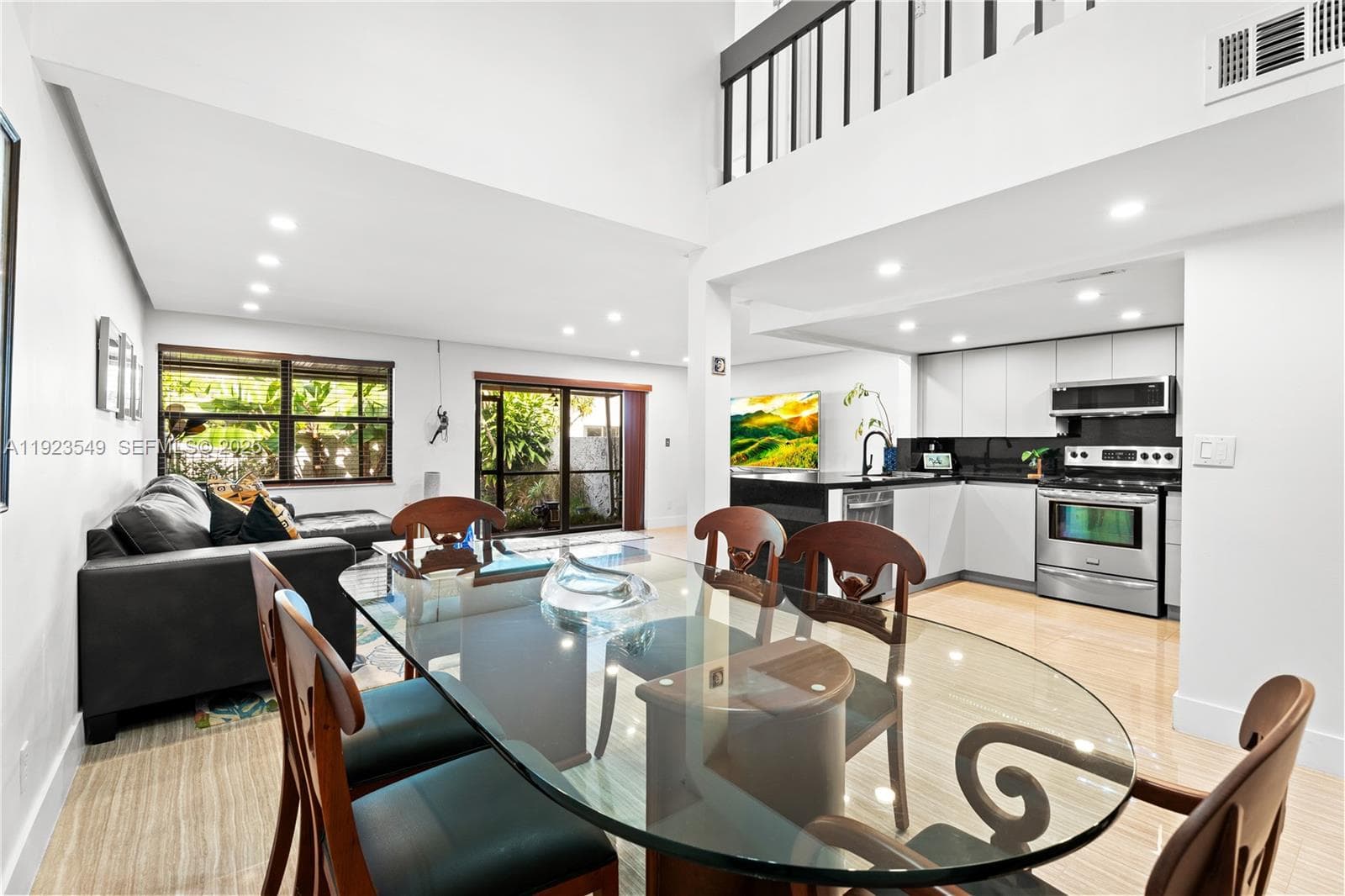 2528 N 38 Ave # 32, Hollywood FL 33021 photo 3