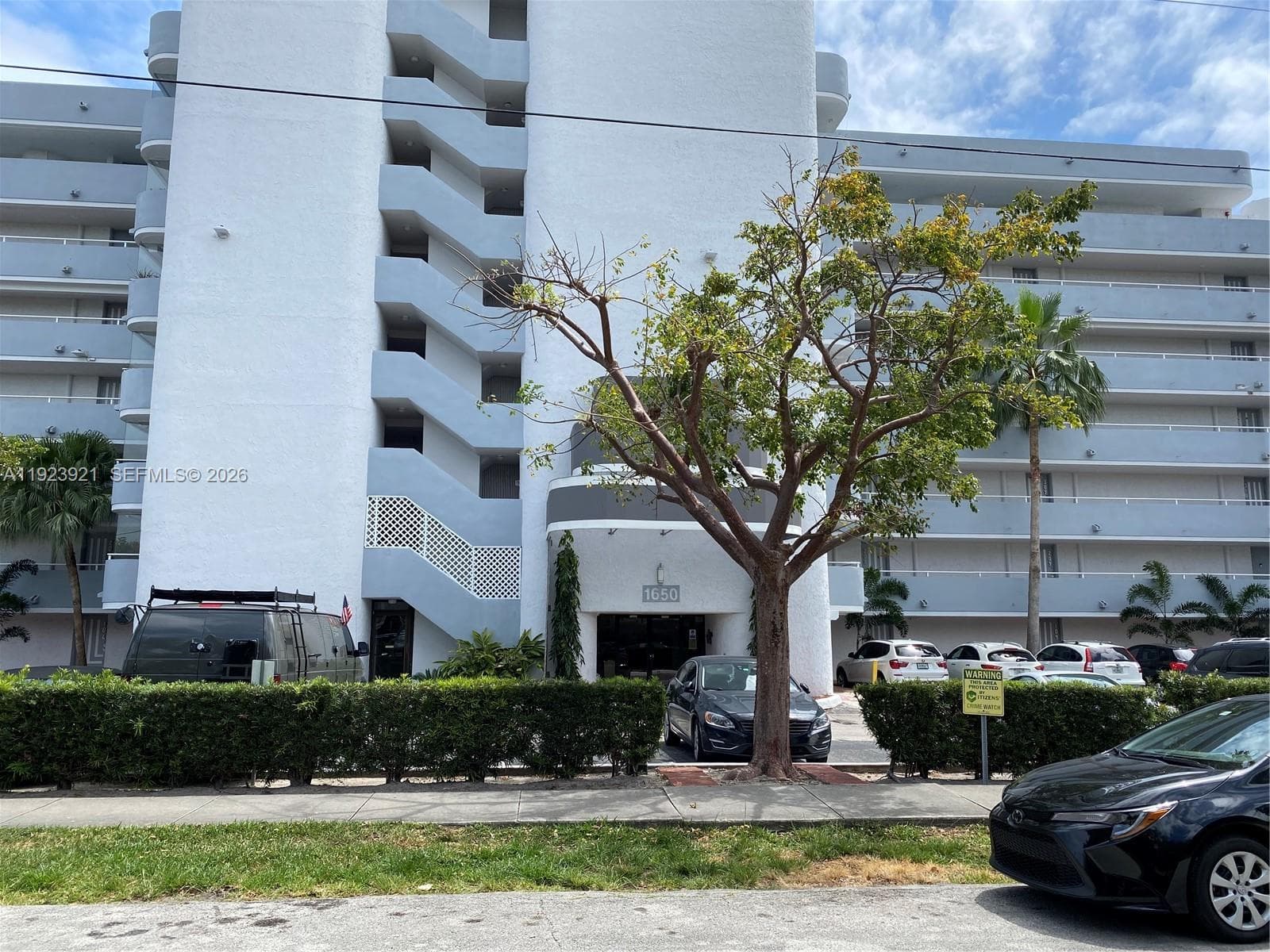 1650 NE 115th St # 405, Miami FL 33181 photo 4
