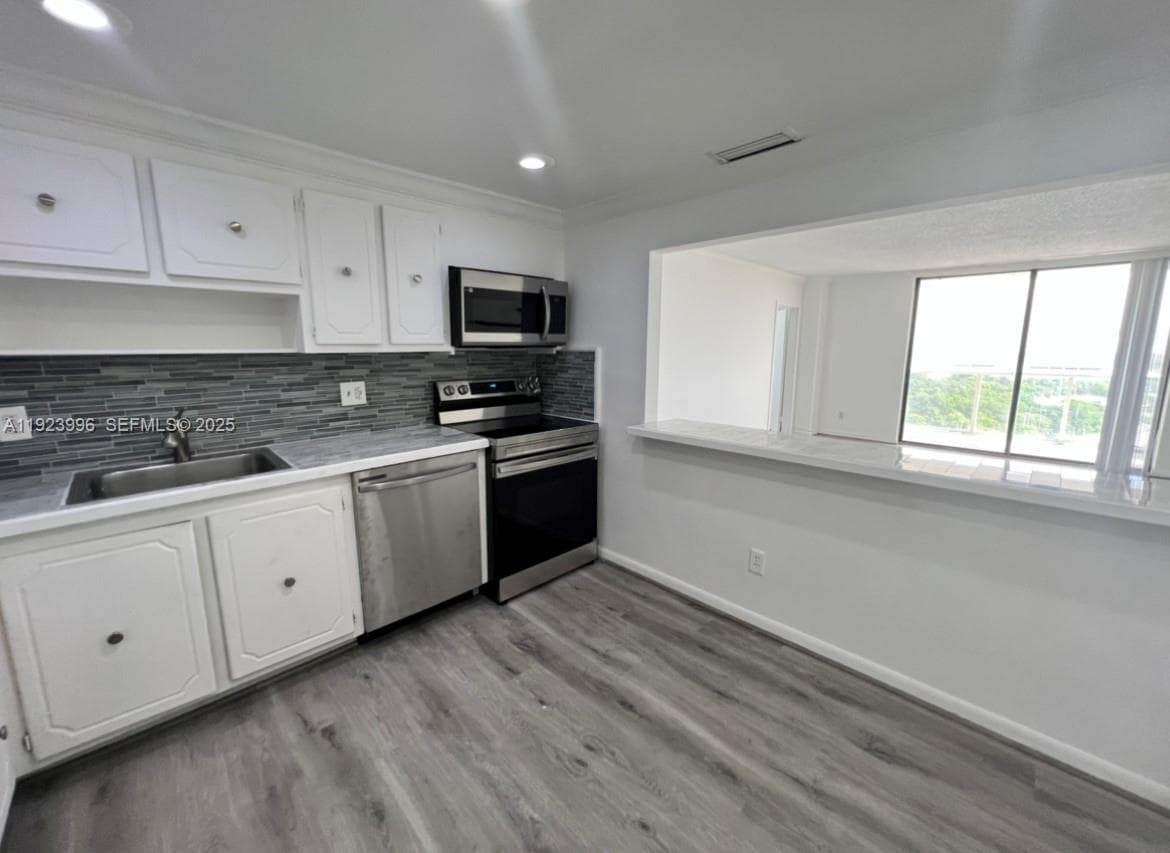 13499 Biscayne Blvd # 1205, North Miami FL 33181 photo 3