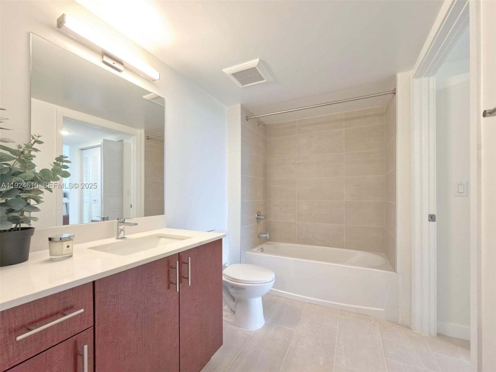 11239 NW 4th Ter # 202, Sweetwater FL 33172 photo 4