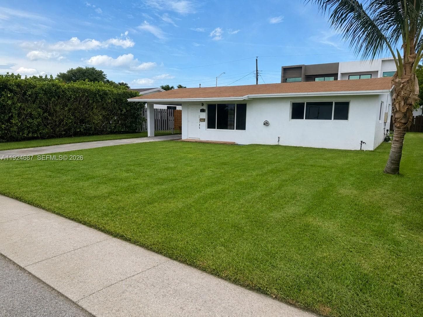 1520 NE 14th Ter, Fort Lauderdale FL 33304 photo 2