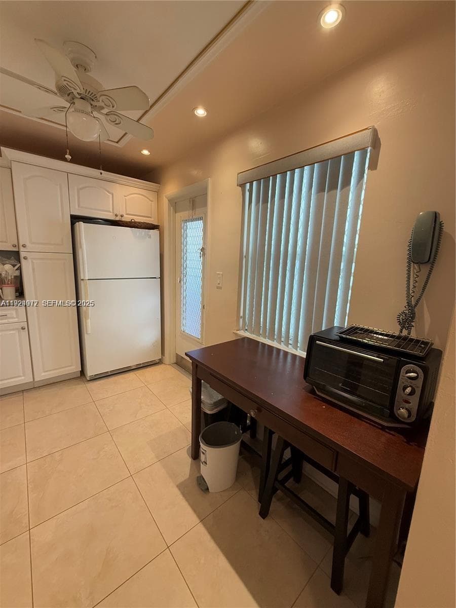 4270 NW 40th St # 202, Lauderdale Lakes FL 33319 photo 5