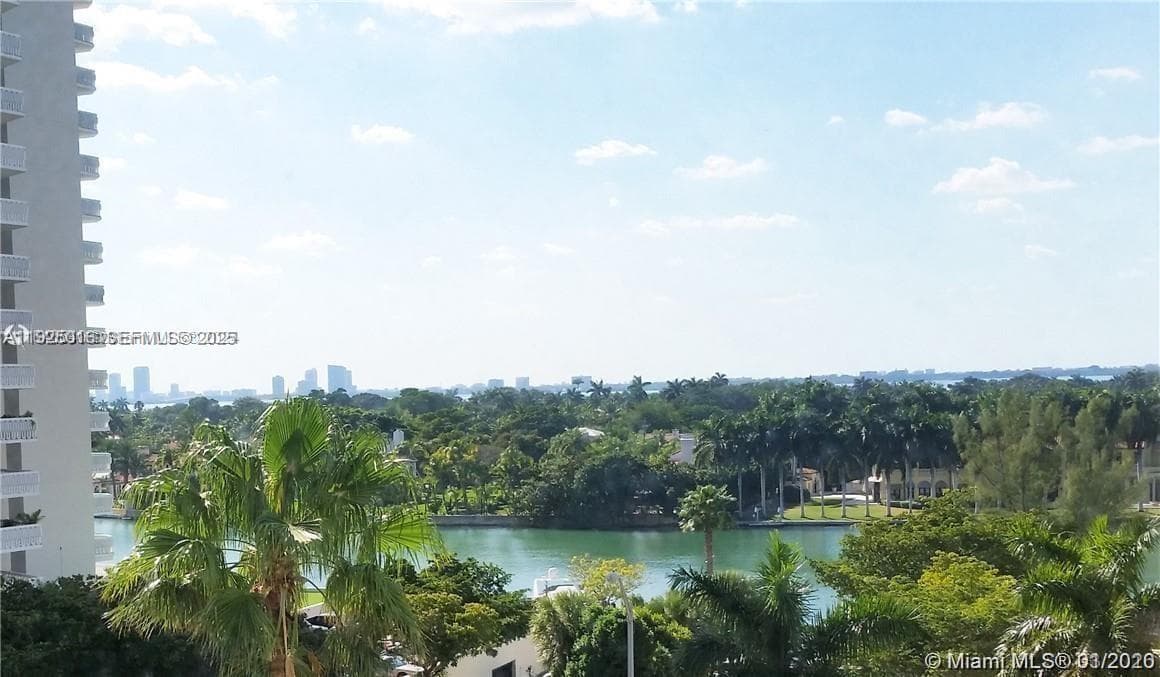 5555 Collins Ave # 7T, Miami Beach FL 33140 photo 2