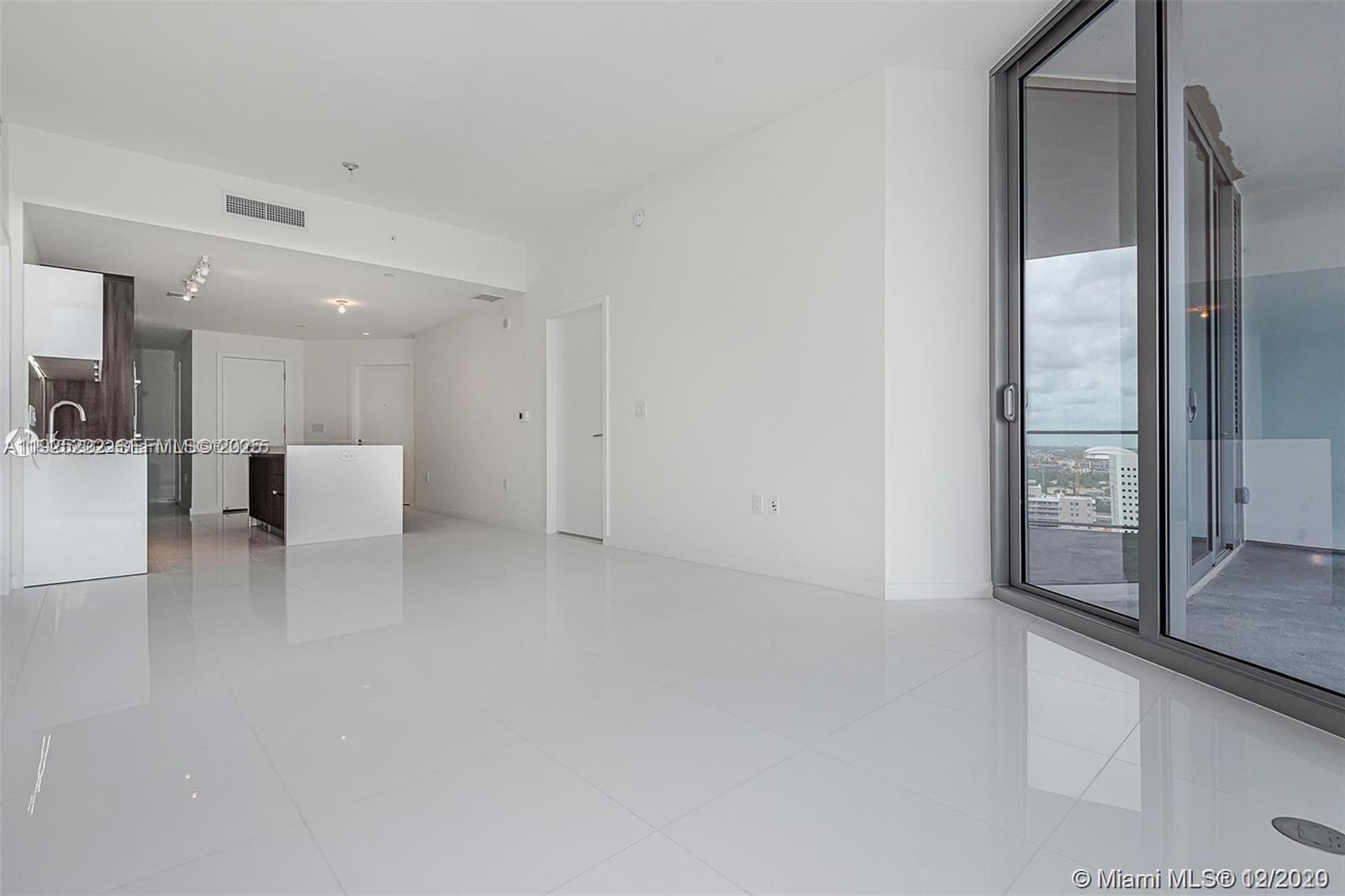 851 NE 1st Ave # 1608, Miami FL 33132 photo 5