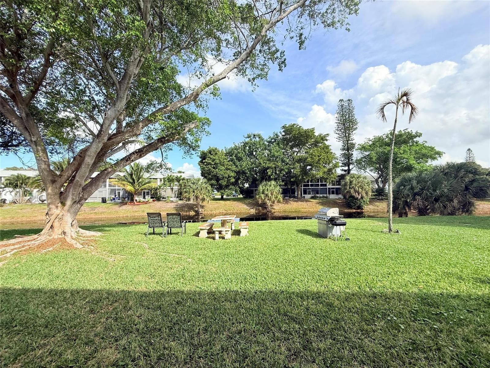 53 Markham C # 53, Deerfield Beach FL 33442 photo 4