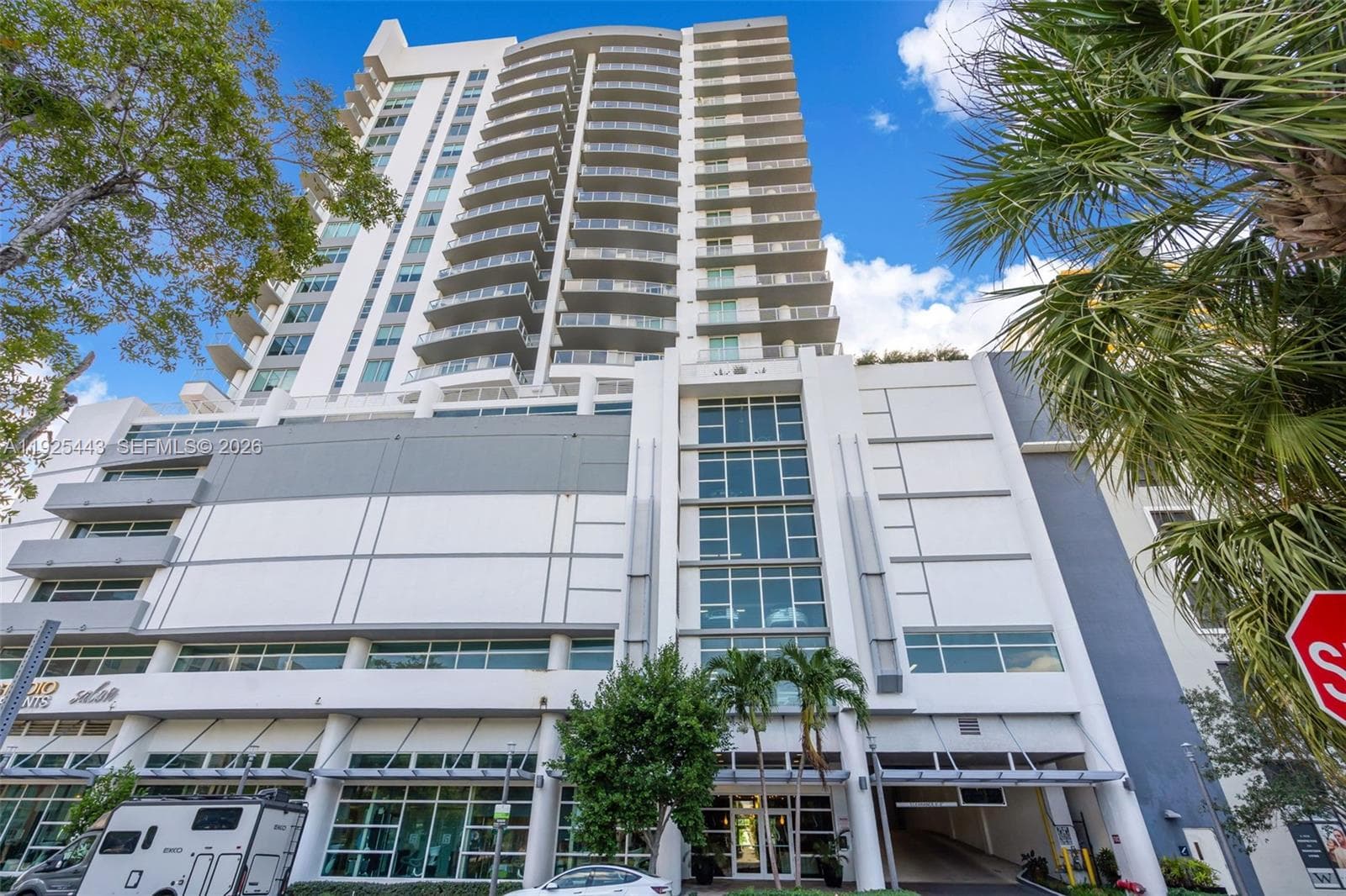 315 NE 3rd Ave # 1805, Fort Lauderdale FL 33301 photo 2