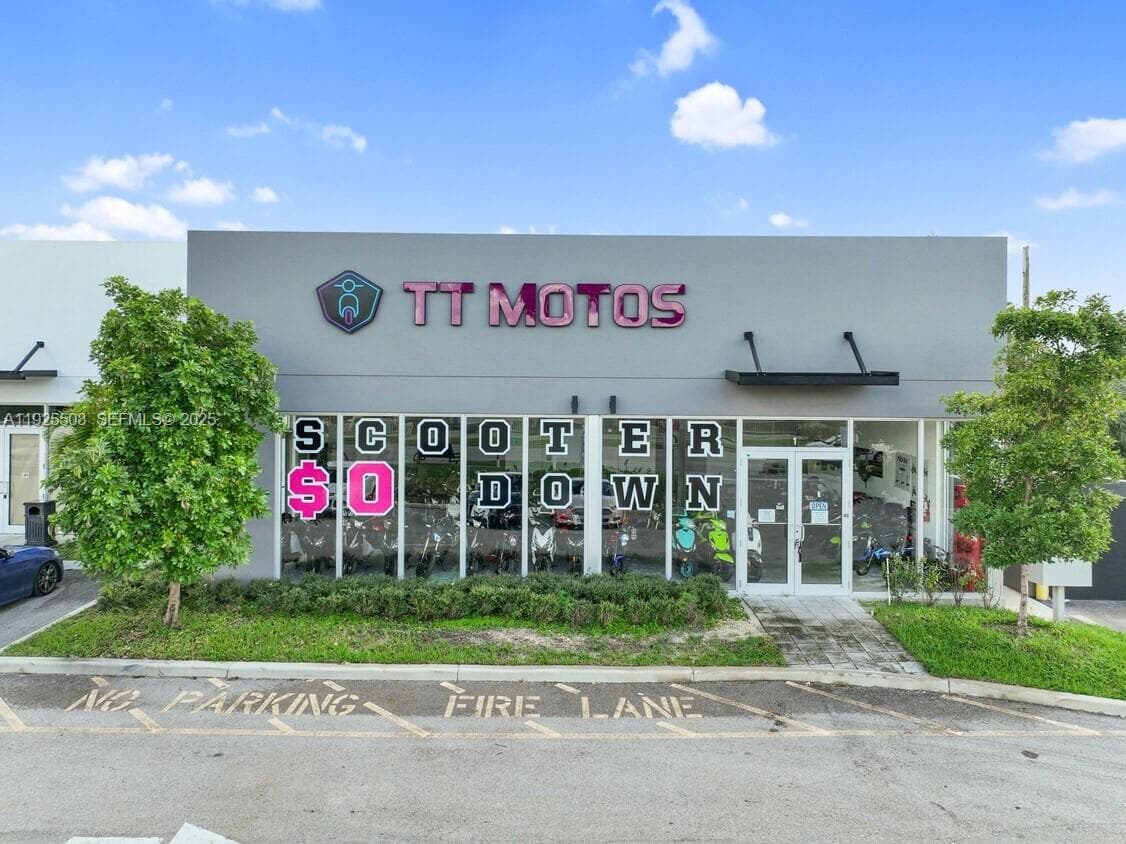 4250 W Hallandale Beach Blvd # 1, Pembroke Park FL 33023 photo 2