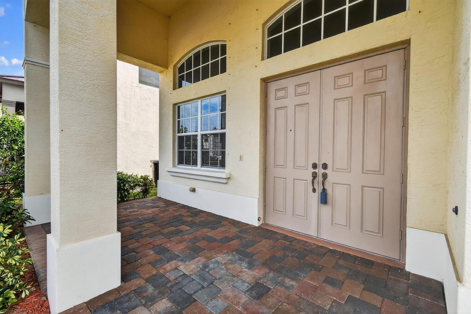 2205 SW Newport Isles Boulevard, Port St. Lucie FL 34953 photo 3