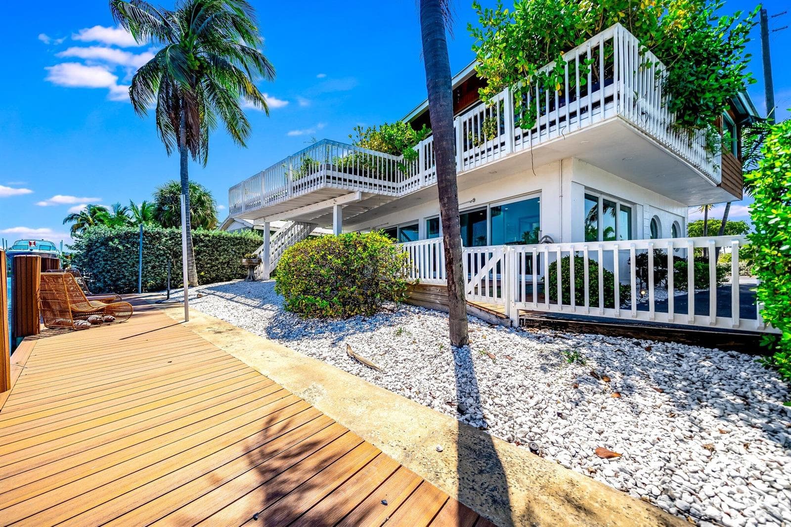 2200 NE 26th Street, Wilton Manors FL 33305 photo 3