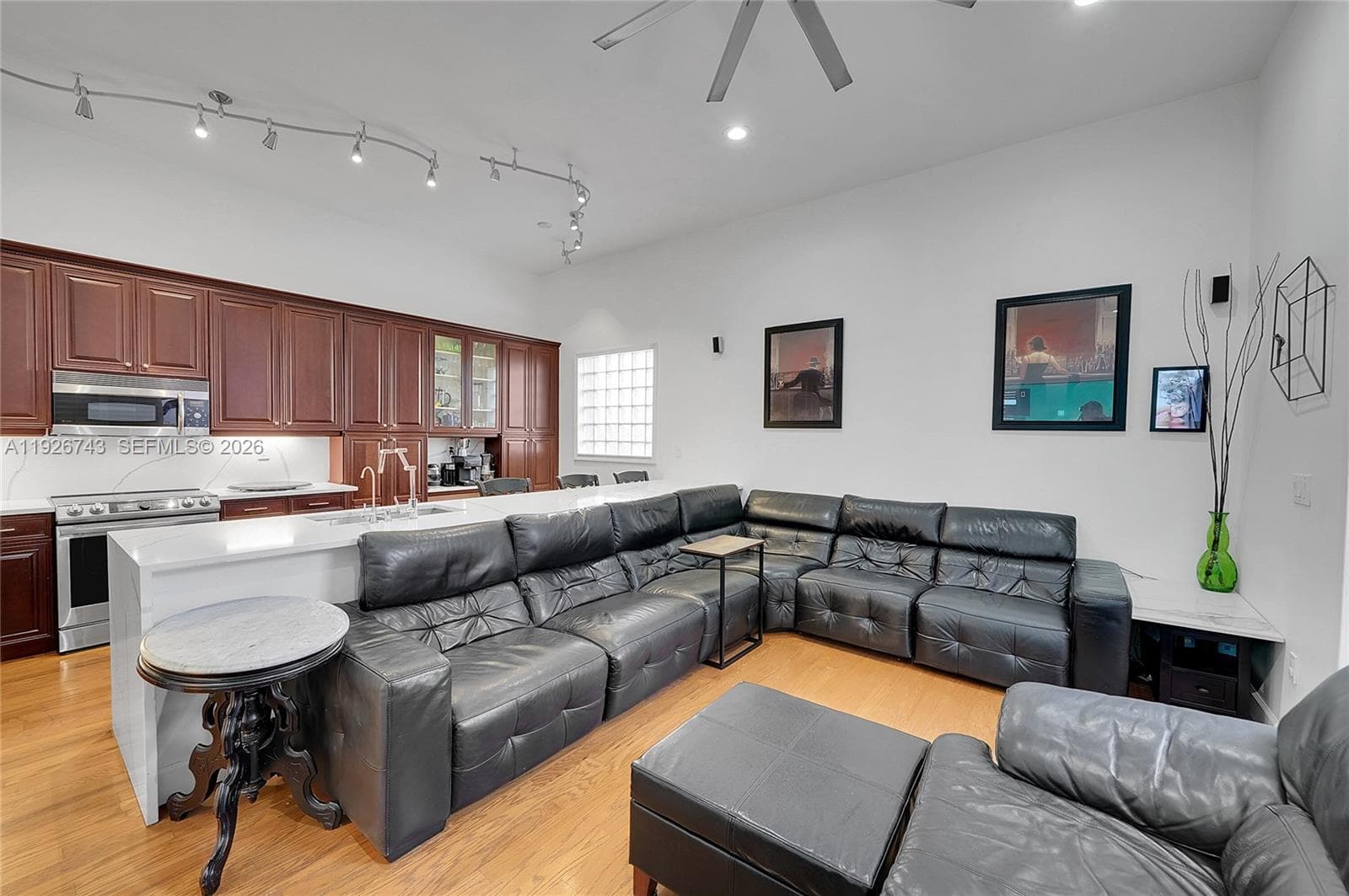 1135 Satinleaf St, Hollywood FL 33019 photo 3
