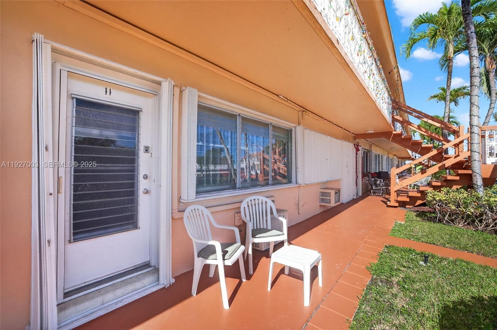 800 SW 10th Ter # 11T, Hallandale Beach FL 33009 photo 3