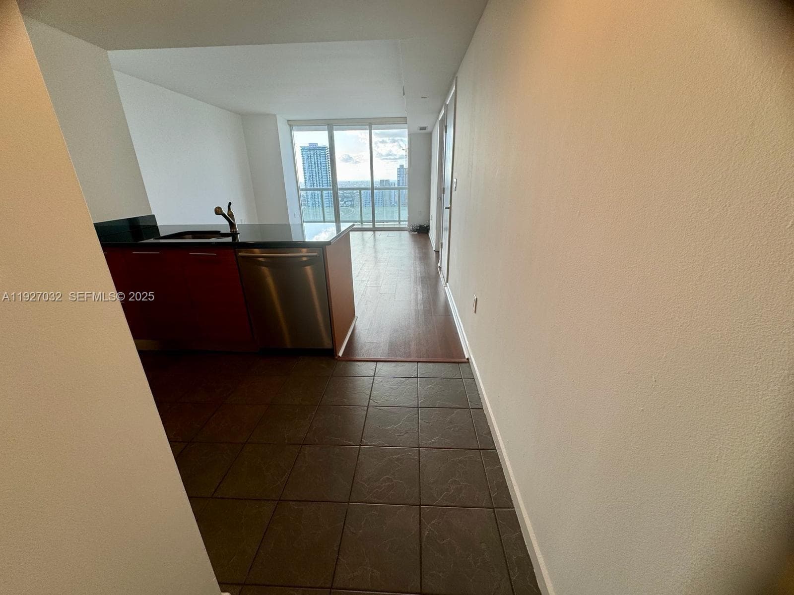 50 BISCAYNE Blvd # 3807, Miami FL 33132 photo 2
