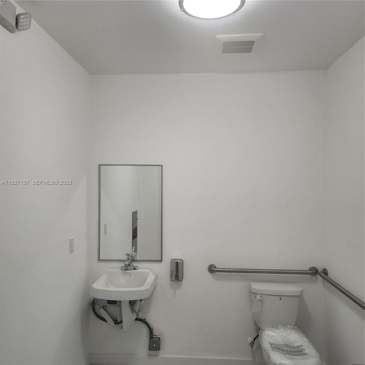 1695 NW 110th Ave # 103, Sweetwater FL 33172 photo 5