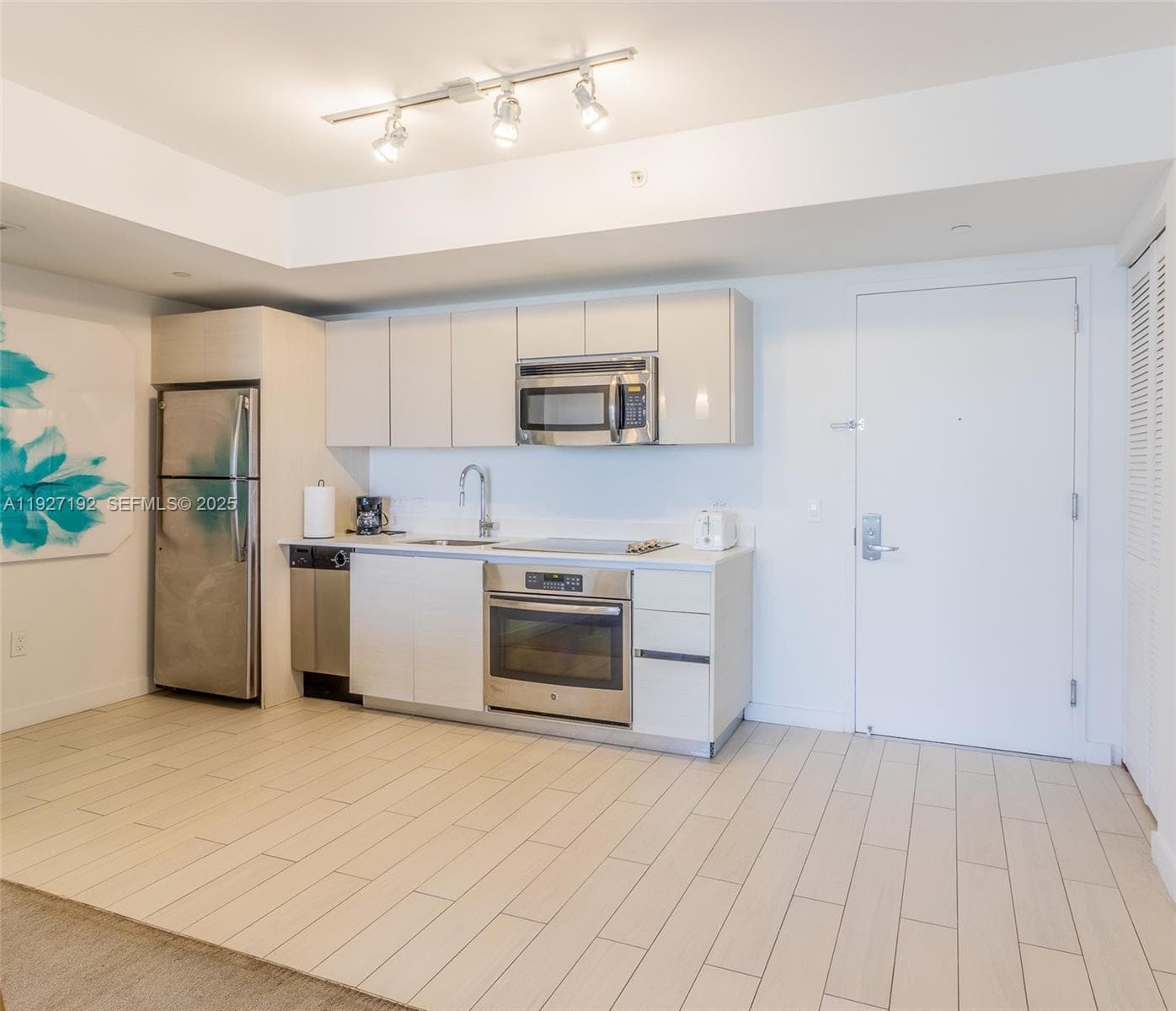 2602 E Hallandale Beach Blvd # R708, Hallandale Beach FL 33009 photo 4