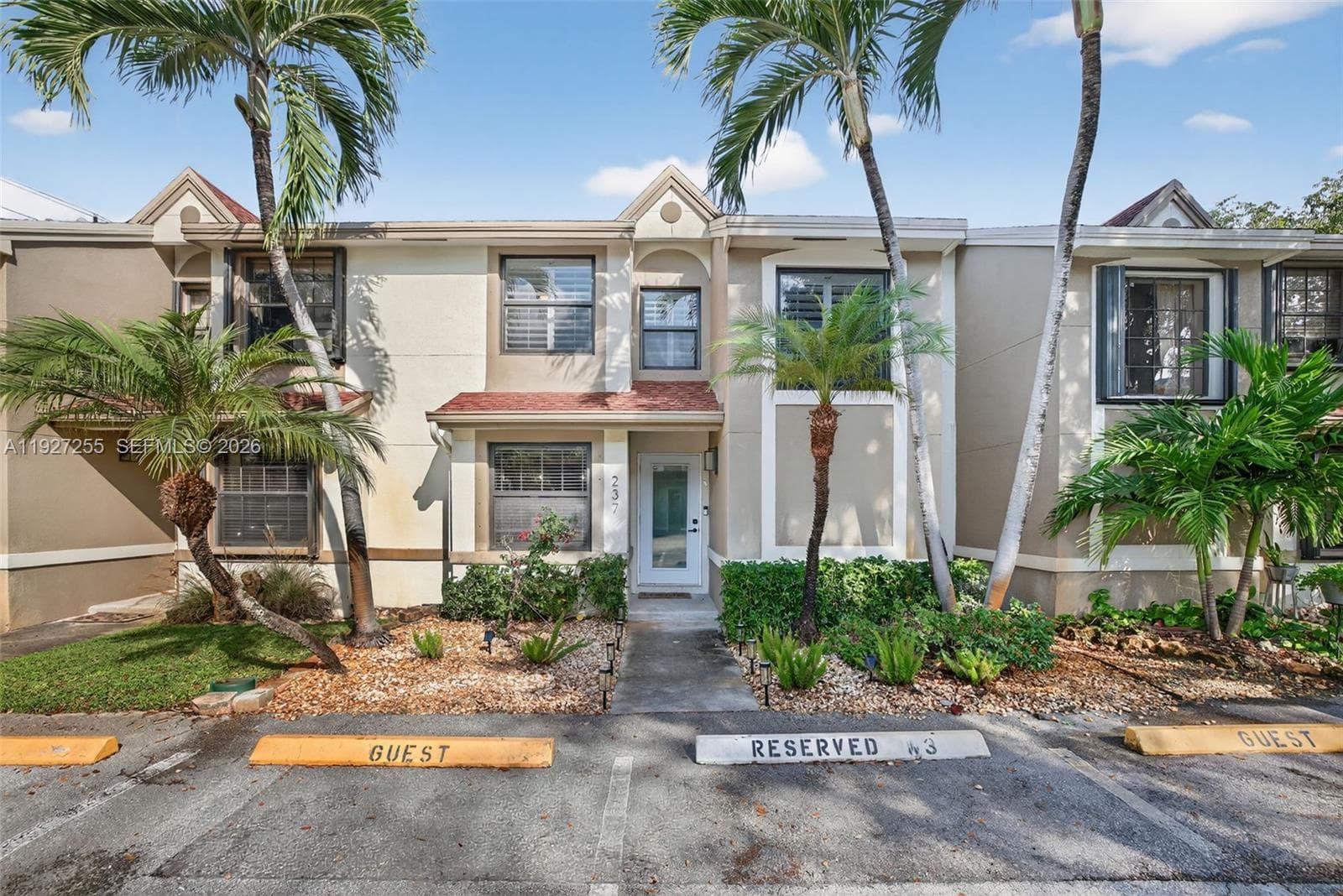 237 City View Dr # 237, Fort Lauderdale FL 33311 photo 2