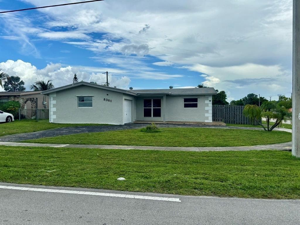 8361 NW 27th Place, Sunrise FL 33322 photo 3