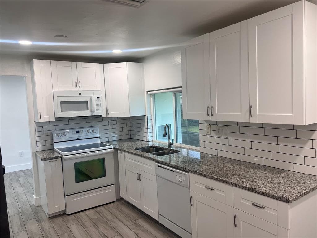 8361 NW 27th Place, Sunrise FL 33322