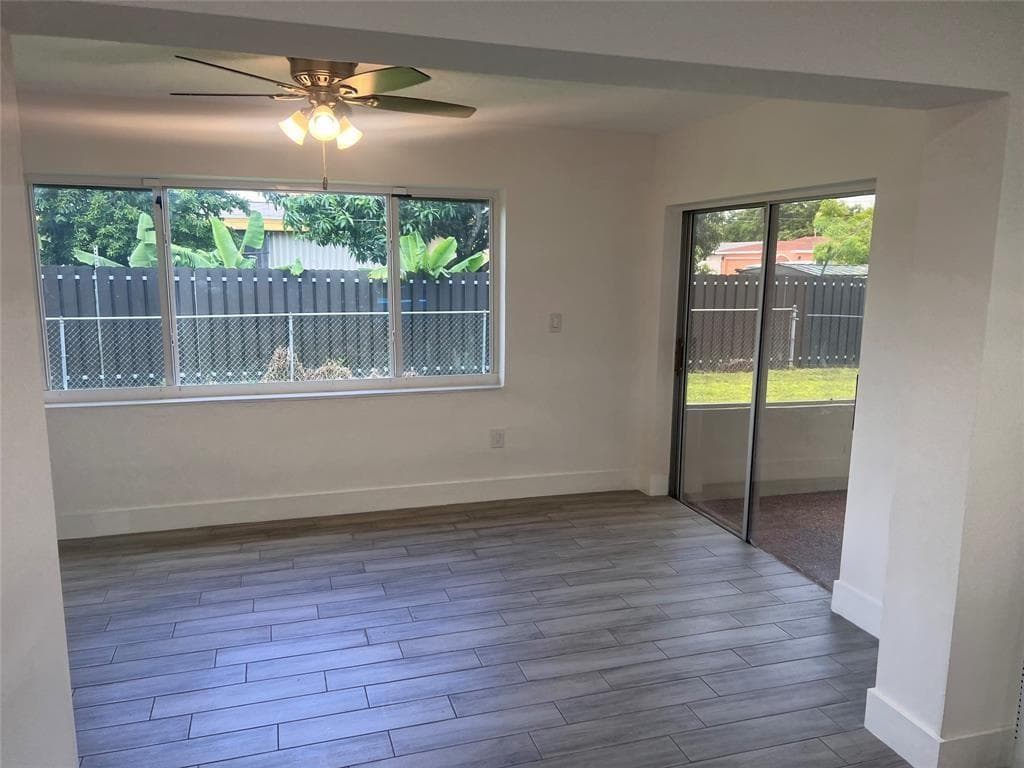 8361 NW 27th Place, Sunrise FL 33322 photo 5