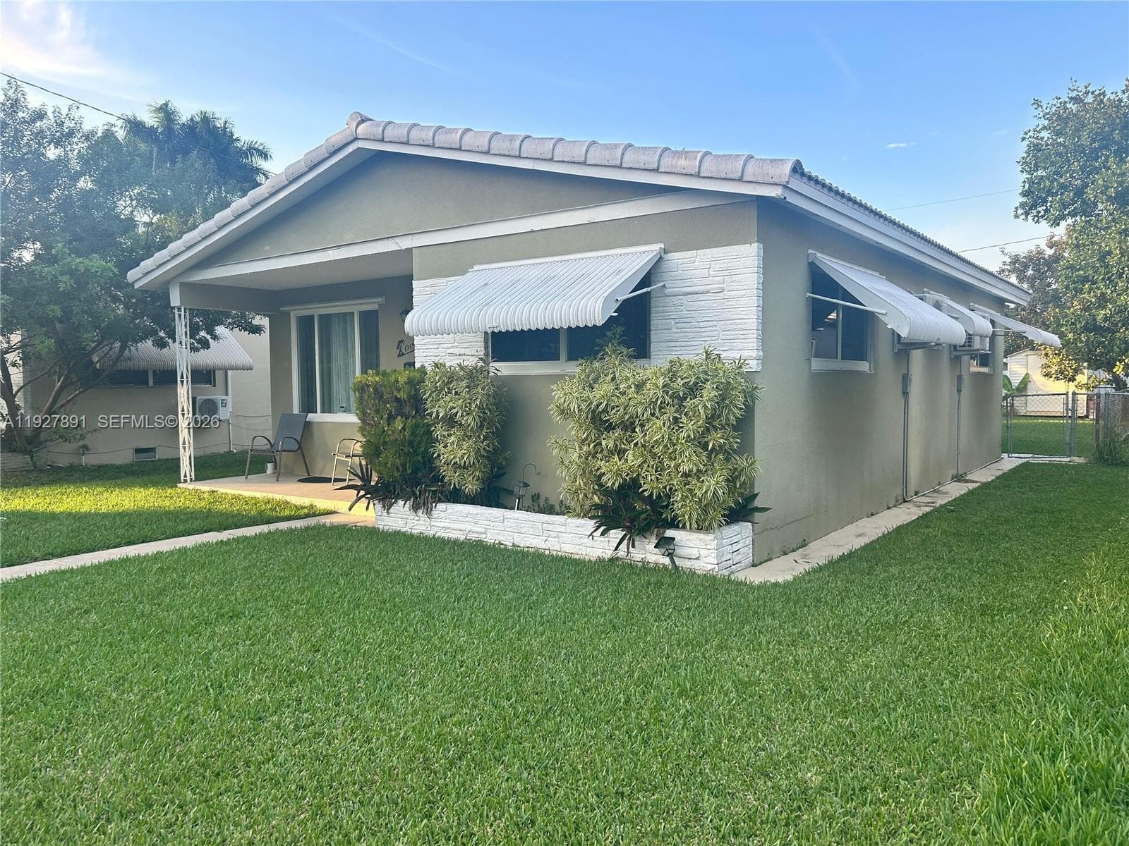 1915 Mayo St, Hollywood FL 33020 photo 4