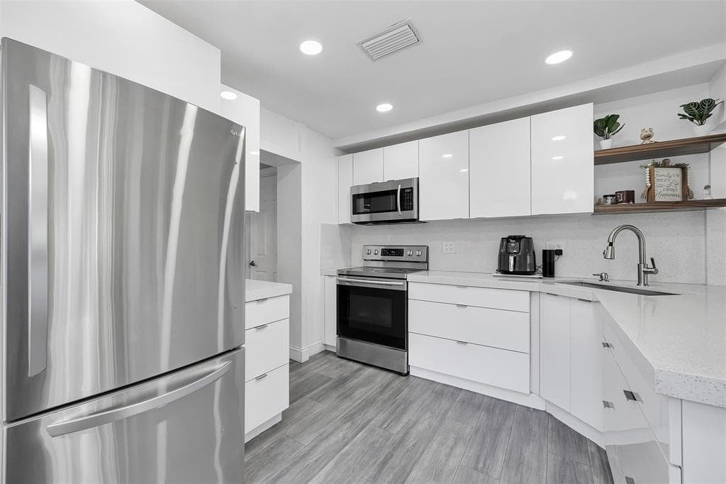 2535 Sherman Street, Hollywood FL 33020 photo 2