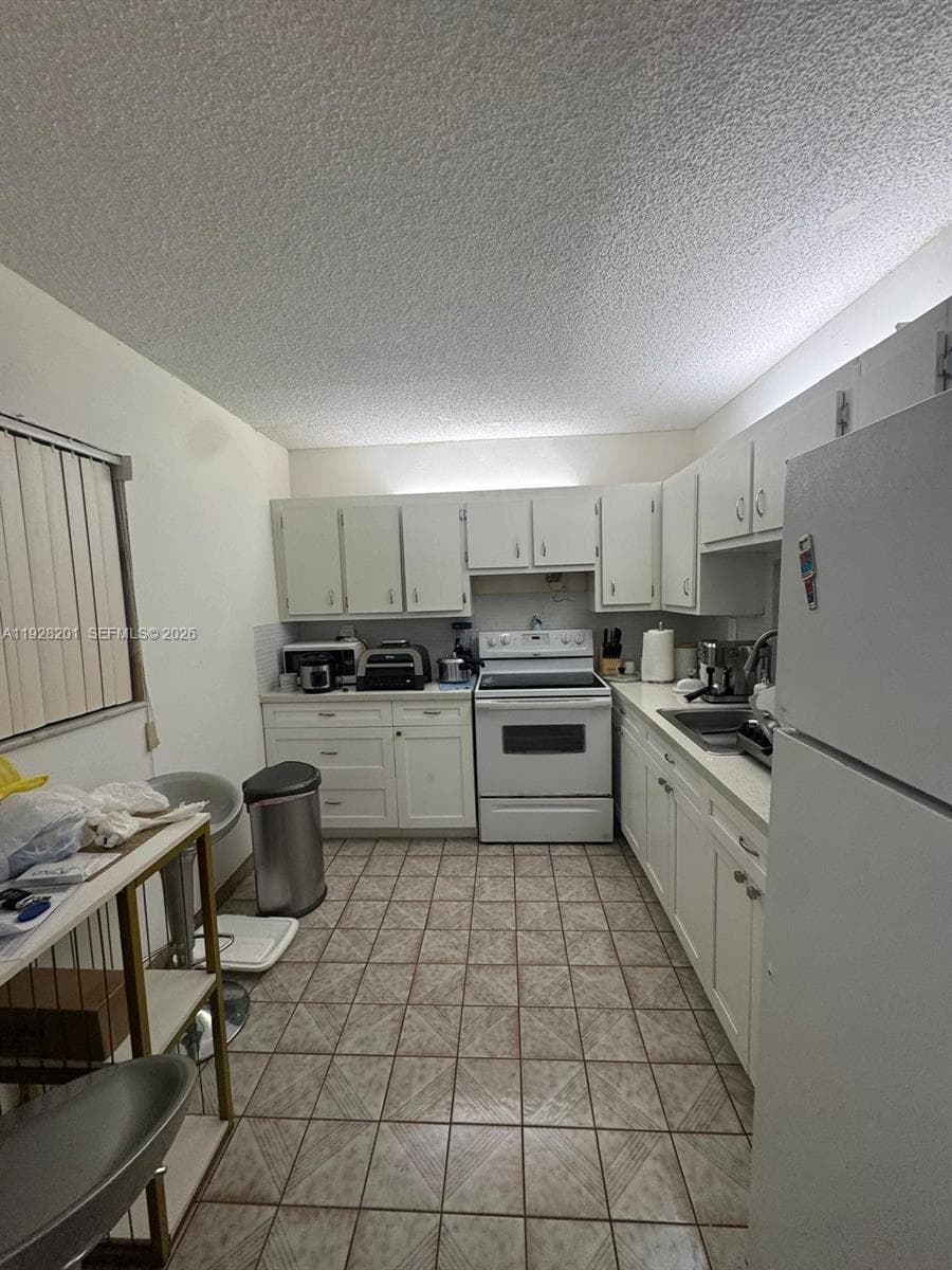2800 SOMESET DR # 404, Lauderdale Lakes FL 33311 photo 4