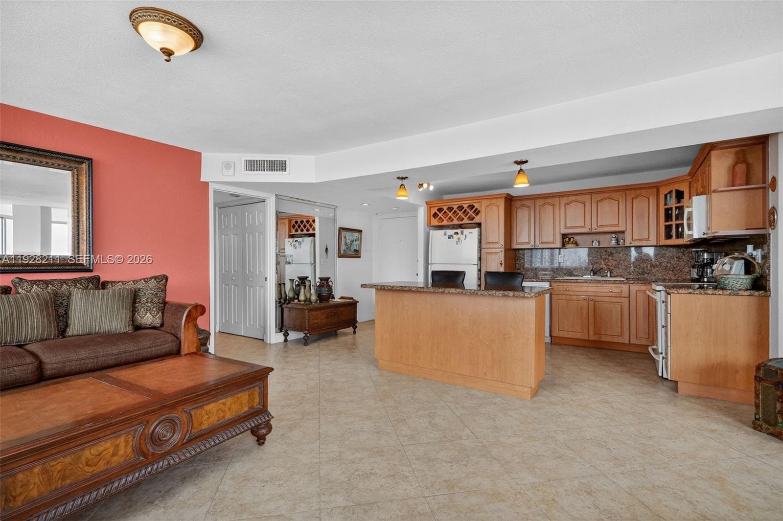 7135 Collins Ave # 1015, Miami Beach FL 33141 photo 5