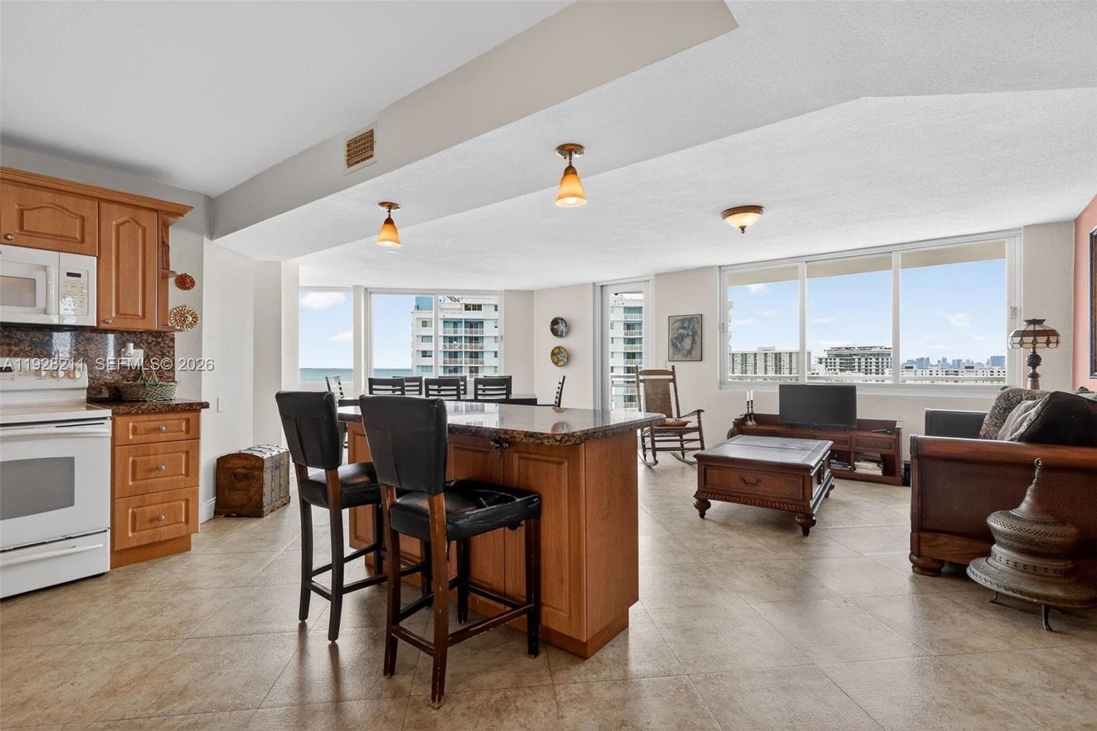 7135 Collins Ave # 1015, Miami Beach FL 33141 photo 4
