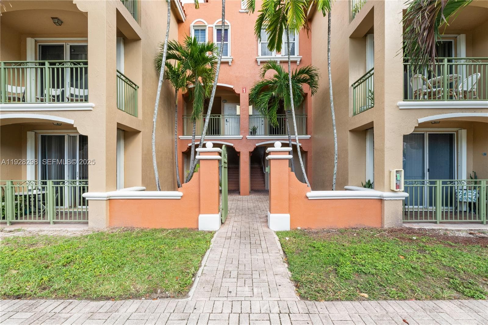 6500 NW 114th Ave # 1032, Doral FL 33178 photo 4