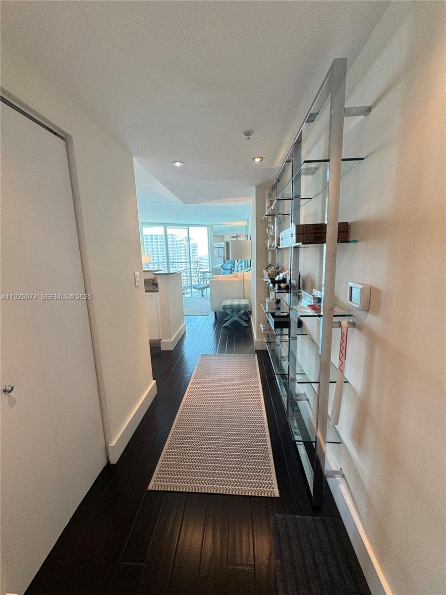 335 S Biscayne Blvd # 2403, Miami FL 33131 photo 2