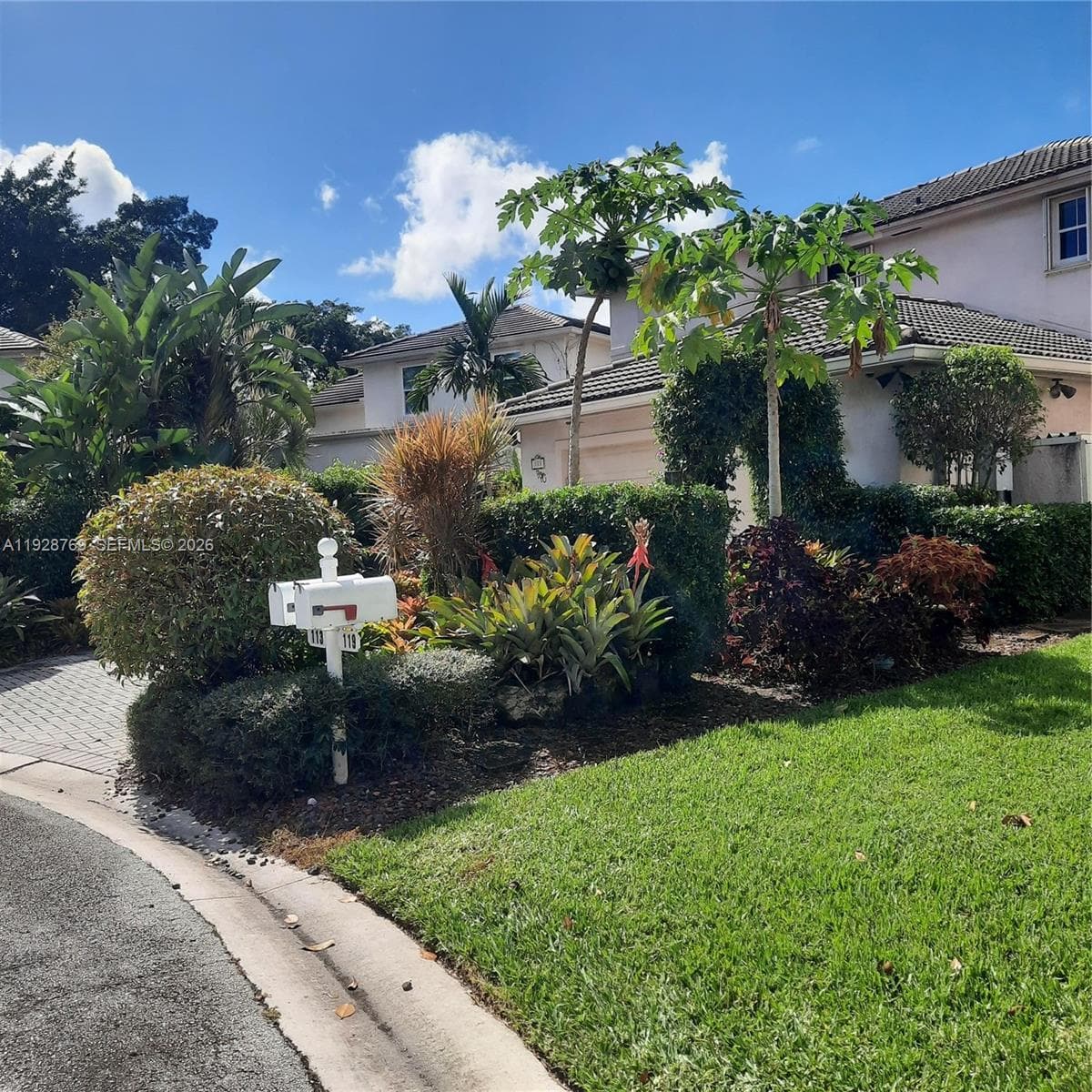 113 NW 73rd Ter, Plantation FL 33317 photo 4