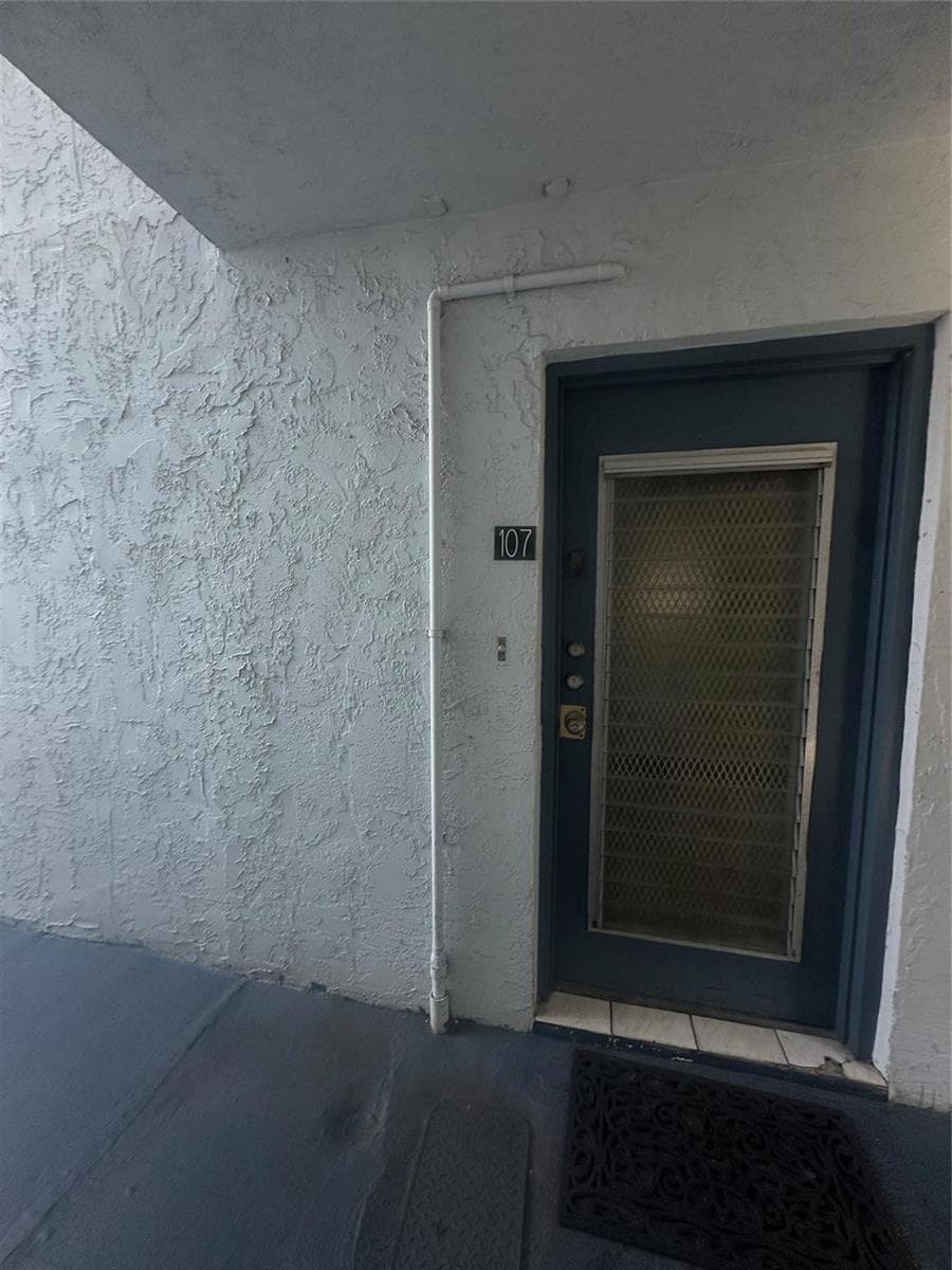 2800 Somerset Drive # J107, Lauderdale Lakes FL 33311 photo 4