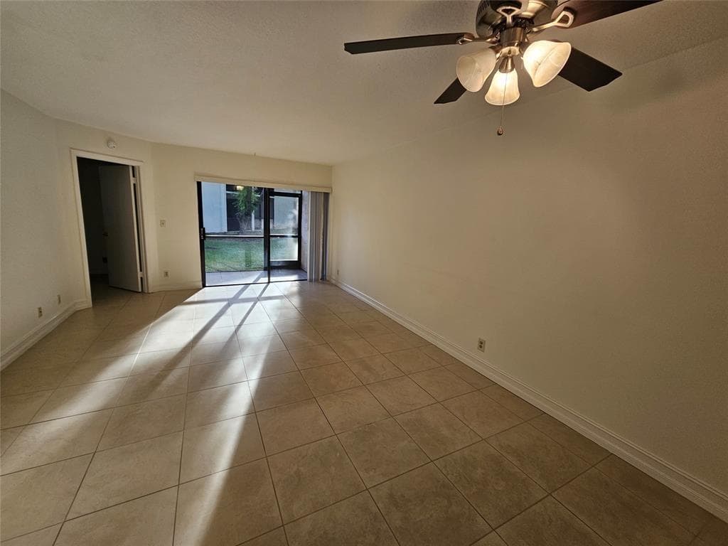 5583 Courtyard Drive # 5583, Margate FL 33063 photo 3