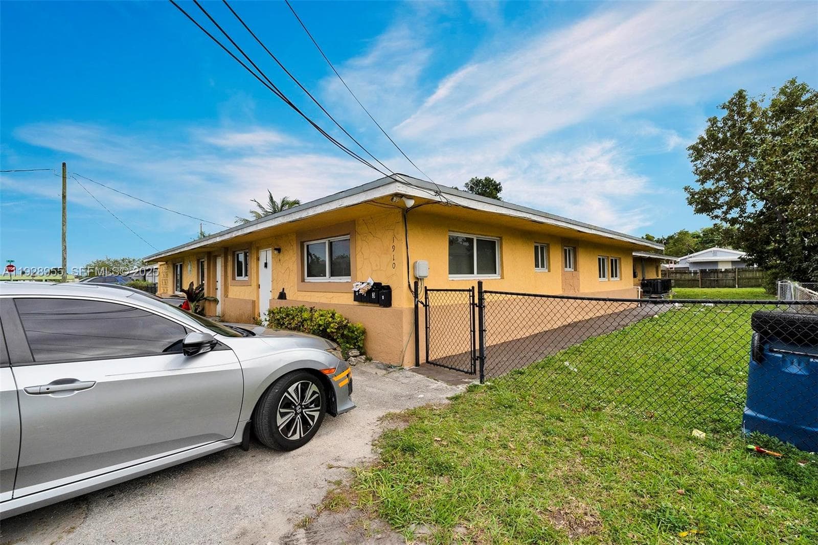 1910 NW 72nd St, Miami FL 33147 photo 3