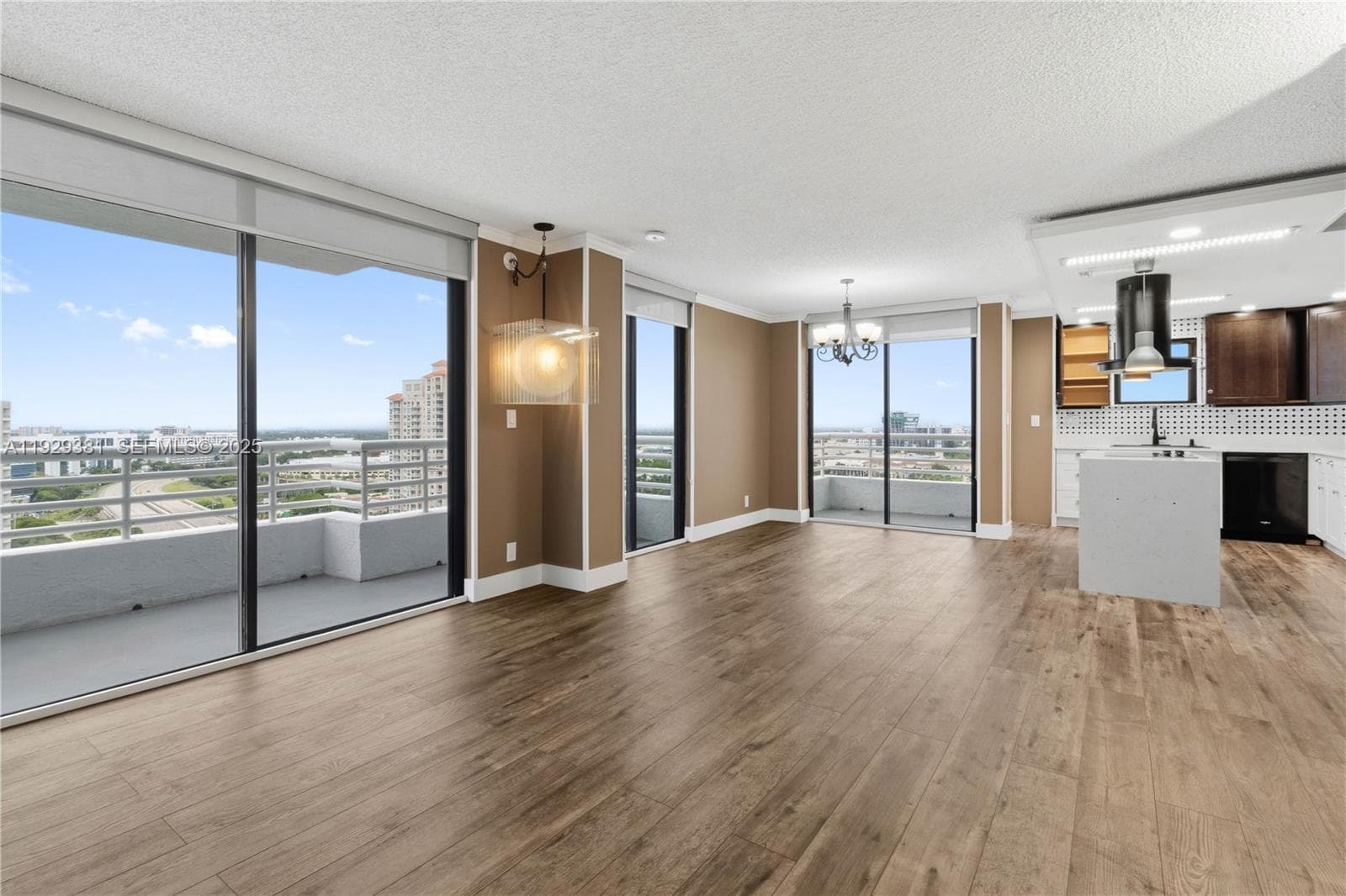 3300 NE 192nd St, Aventura FL 33180