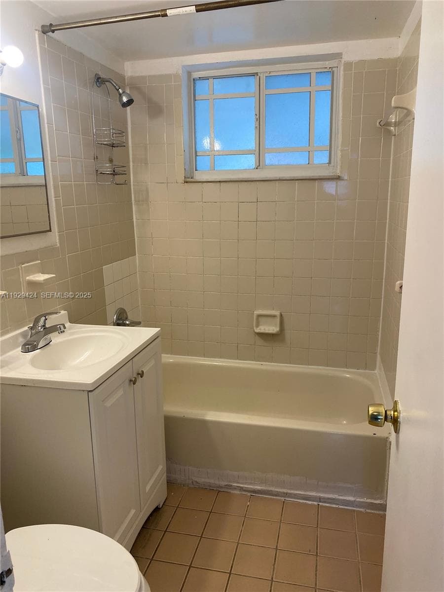 172 NW 29th Ave, Fort Lauderdale FL 33311 photo 3