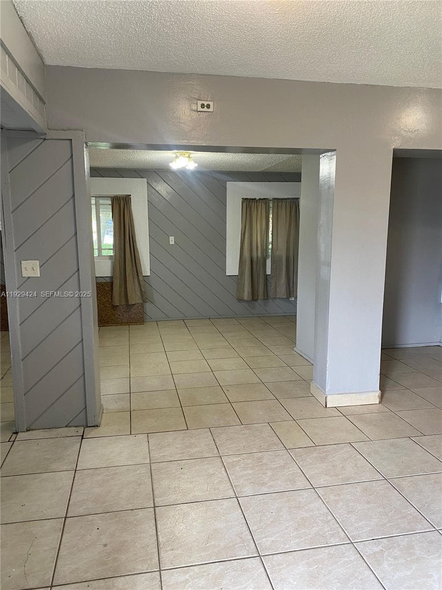 172 NW 29th Ave, Fort Lauderdale FL 33311 photo 4