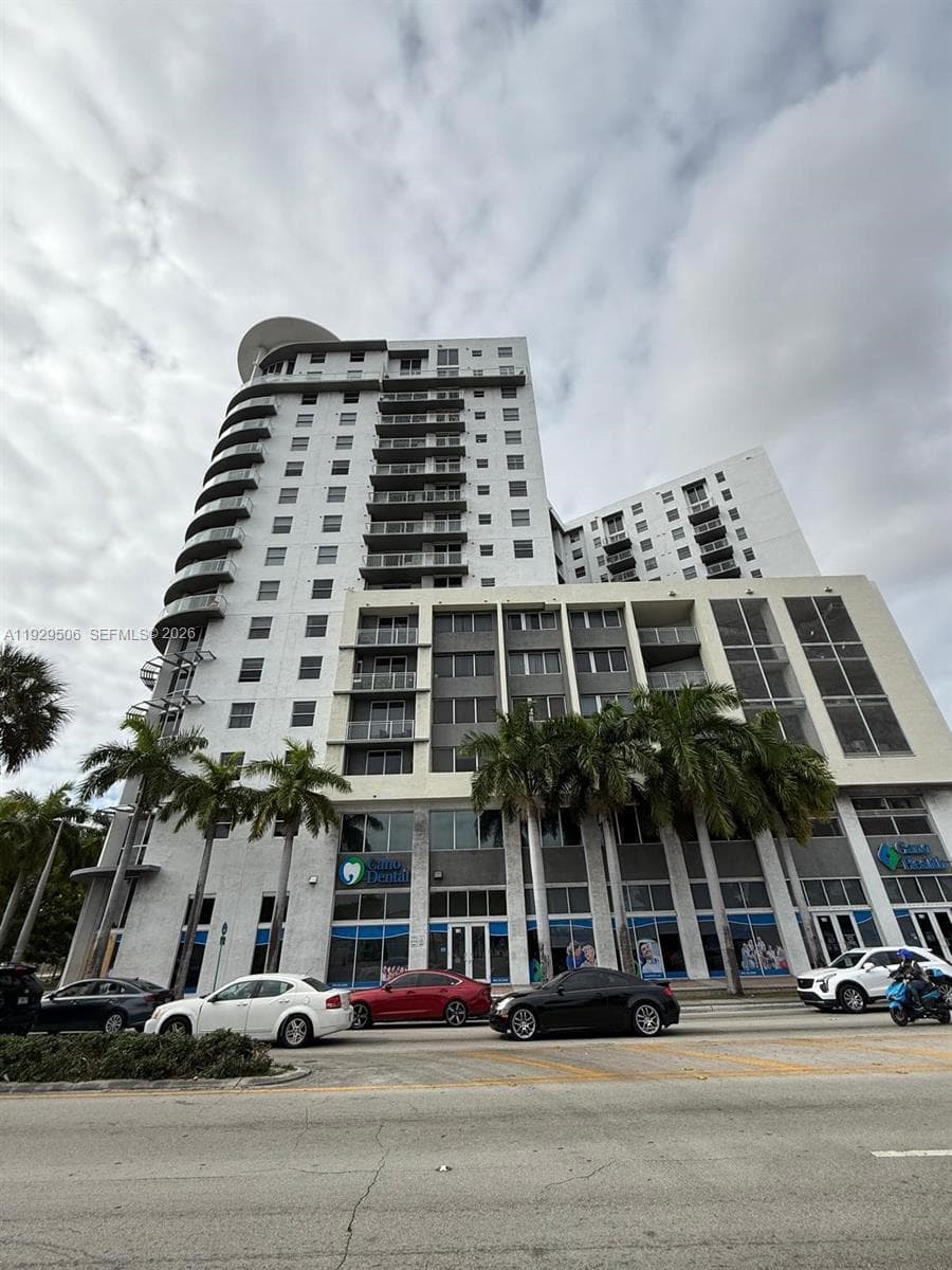 1 Glen Royal Pkwy # 1612, Miami FL 33125 photo 2