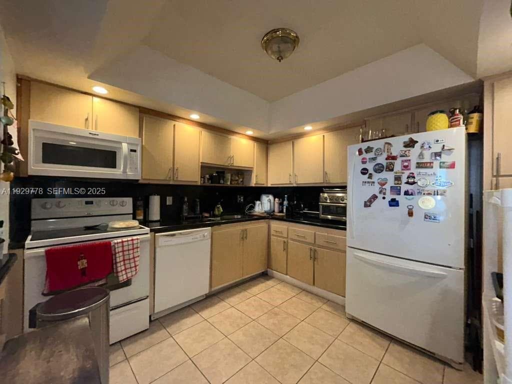 13499 Biscayne Blvd # 1206, North Miami FL 33181 photo 5