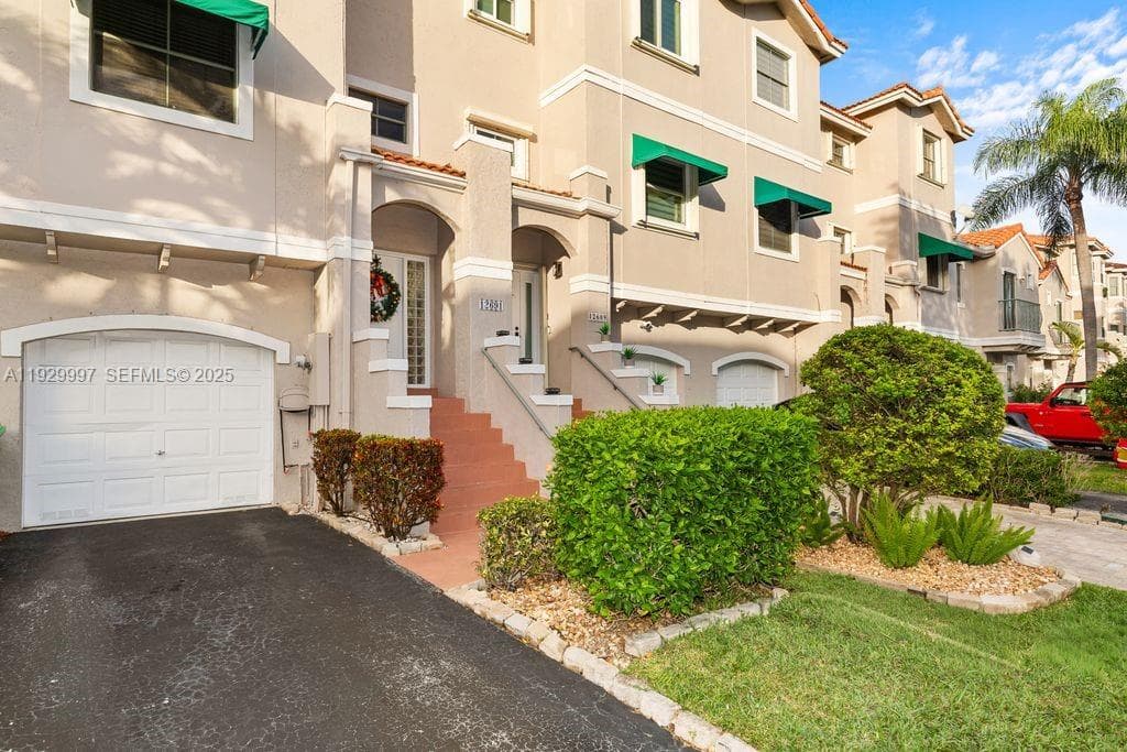 12691 NW 14th Pl, Sunrise FL 33323 photo 3