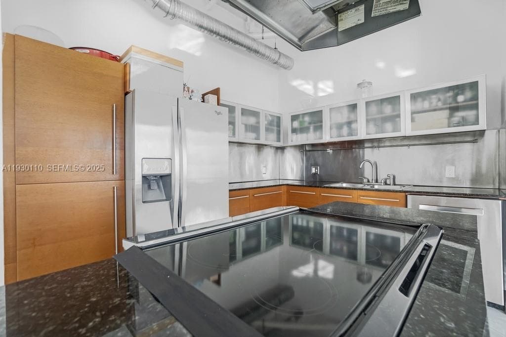 10 SW South River Dr # 608, Miami FL 33130 photo 3