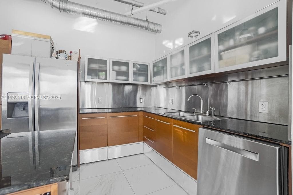 10 SW South River Dr # 608, Miami FL 33130 photo 4