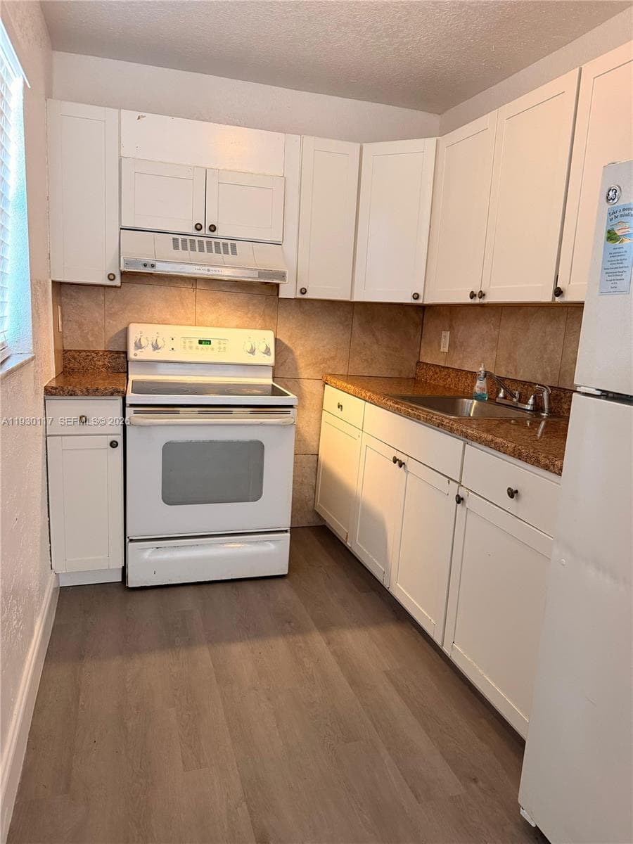 1123 NW 27th Ave # 1, Fort Lauderdale, FL 33311 photo 3