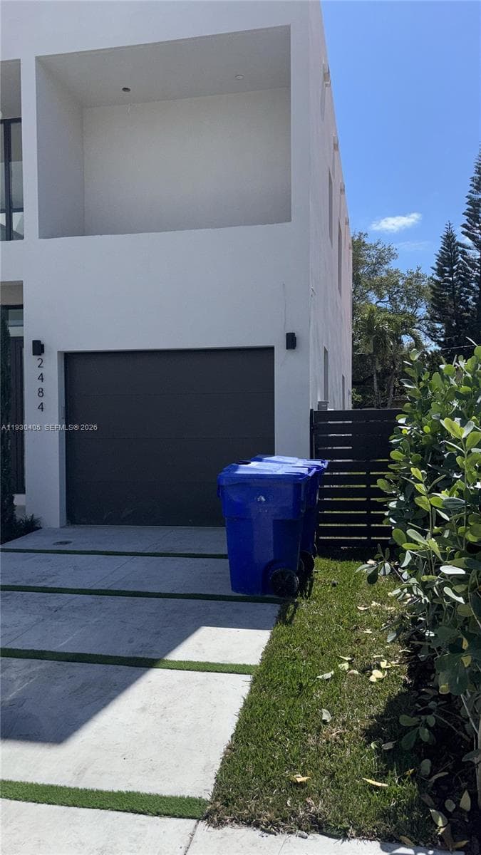 2484 SW 18th St, Miami FL 33145 photo 3