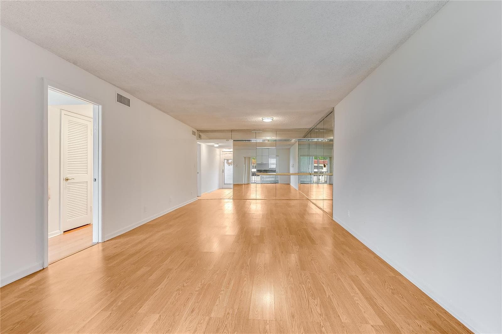 8940 S Hollybrook Boulevard # 307, Pembroke Pines FL 33025 photo 2