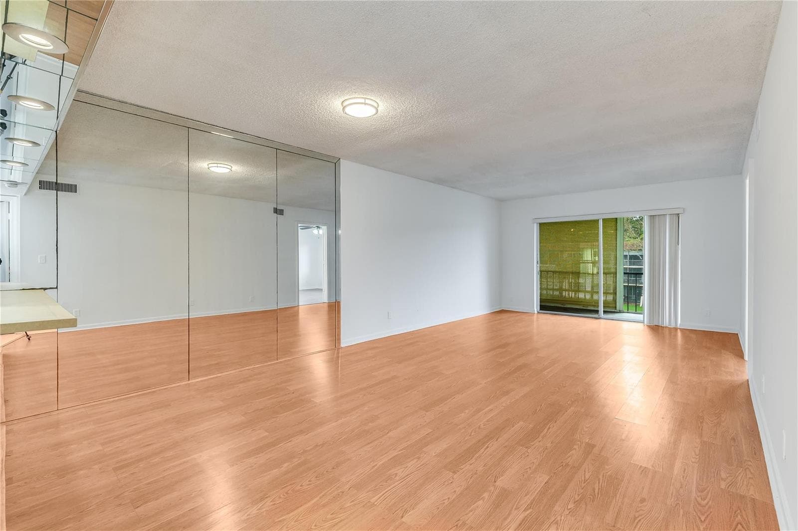 8940 S Hollybrook Boulevard # 307, Pembroke Pines FL 33025 photo 3
